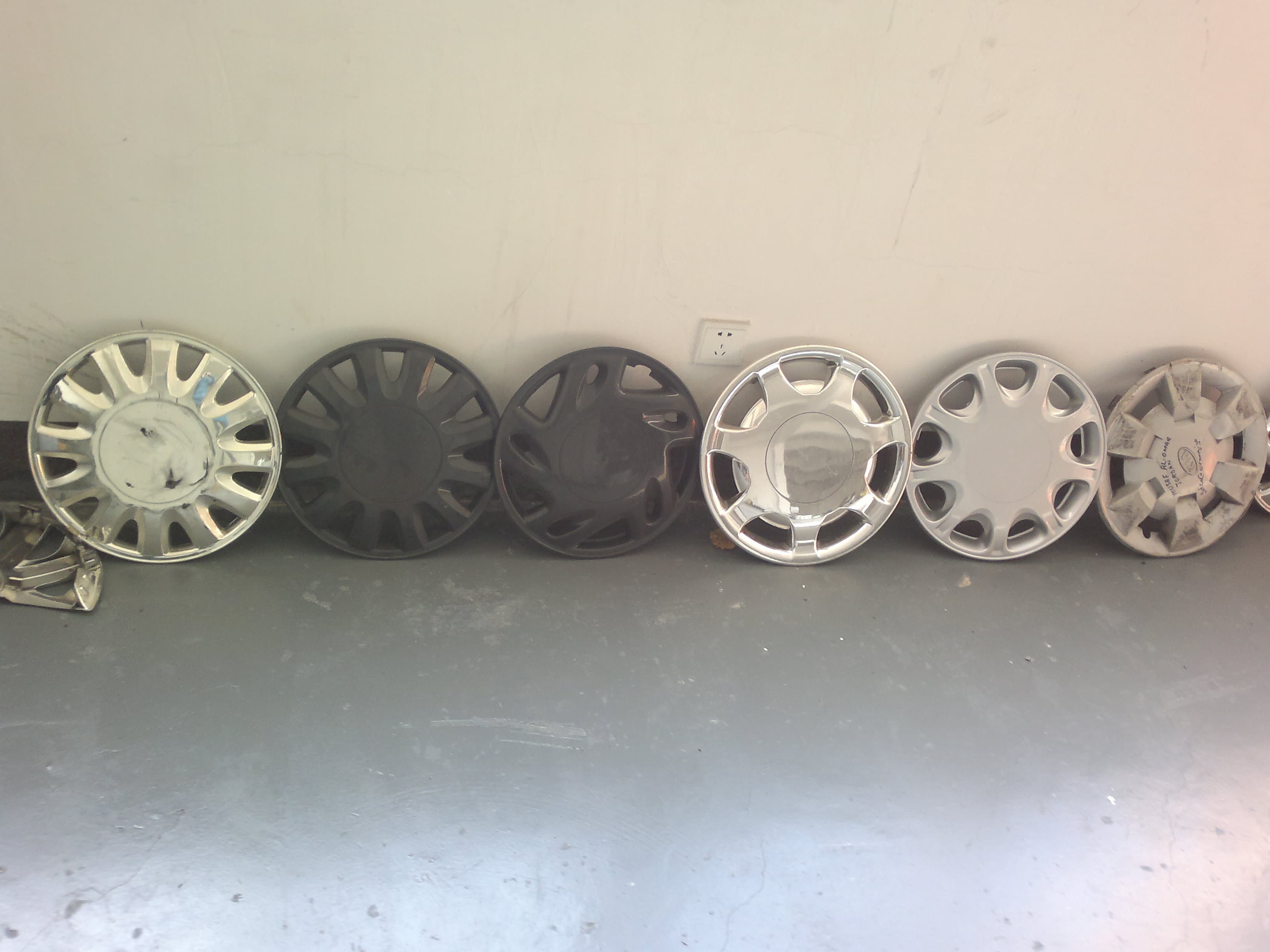 Plastic Auto Wheel Cover Mould